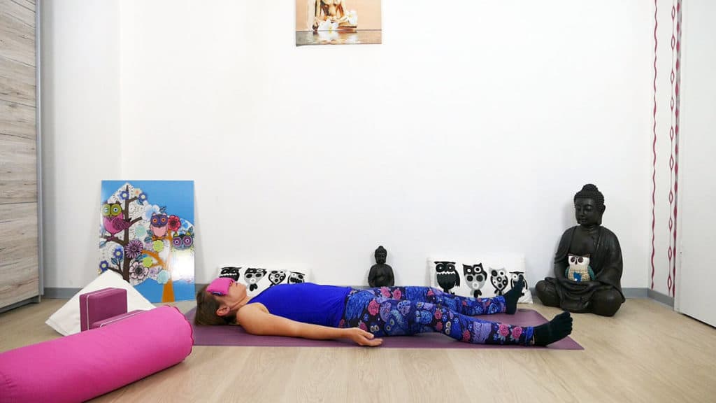 Yin Yoga für das Dritte Auge Chakra - Savasana