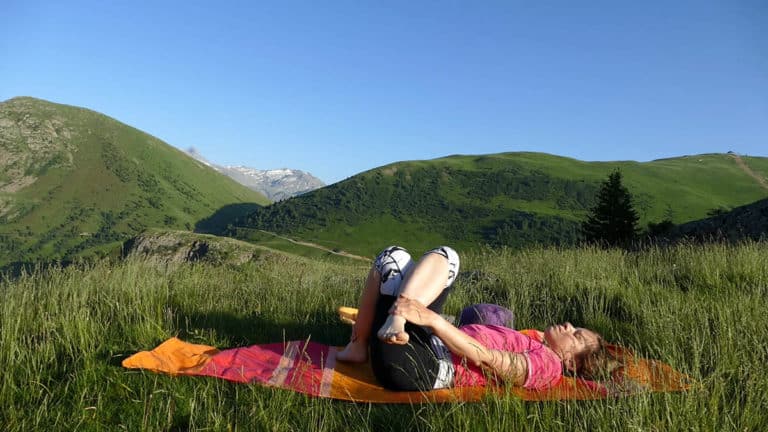 Yin Yoga für Trailrunner & Bergwanderer: liegender Schnürsenkel